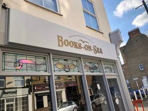 books-on-sea
